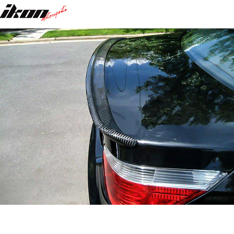 IKON MOTORSPORTS, Trunk Spoiler Compatible With 2004-2010 BMW 5 Series E60 & M5 , Matte Carbon Fiber + FRP AC Style Rear Spoiler Wing, 2005 2006 2007 2008 2009