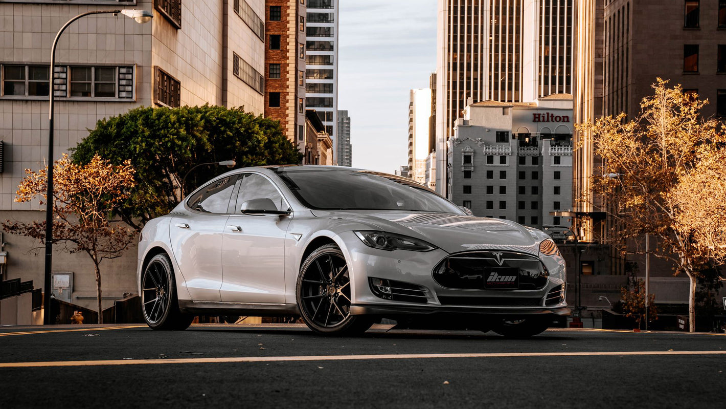 Tesla Model s front bumber lip carbon fiber