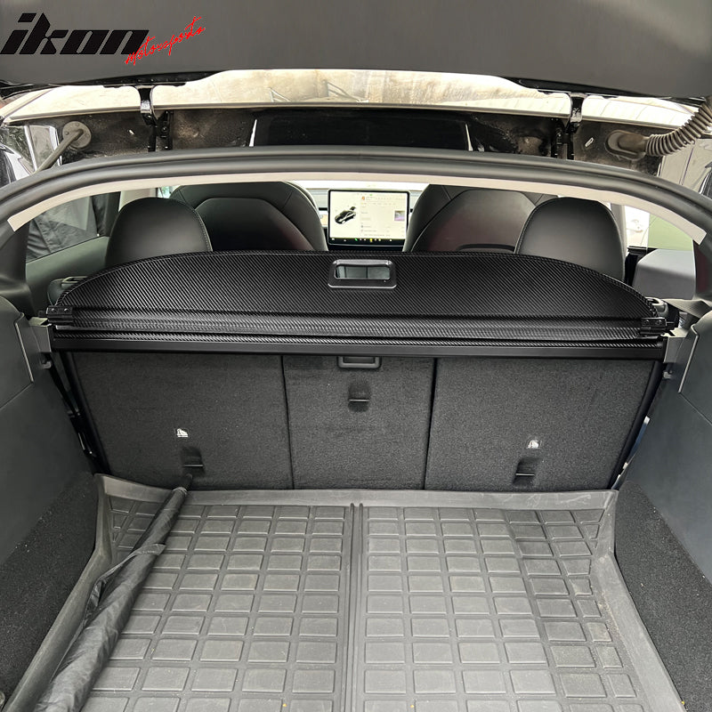 IKON MOTORSPORTS, Rear Cargo Cover Compatible With 2020-2022 Tesla Model Y, Retractable Rear Trunk Security Cargo Cover Black PVC & Aluminum Alloy CF Texture Style